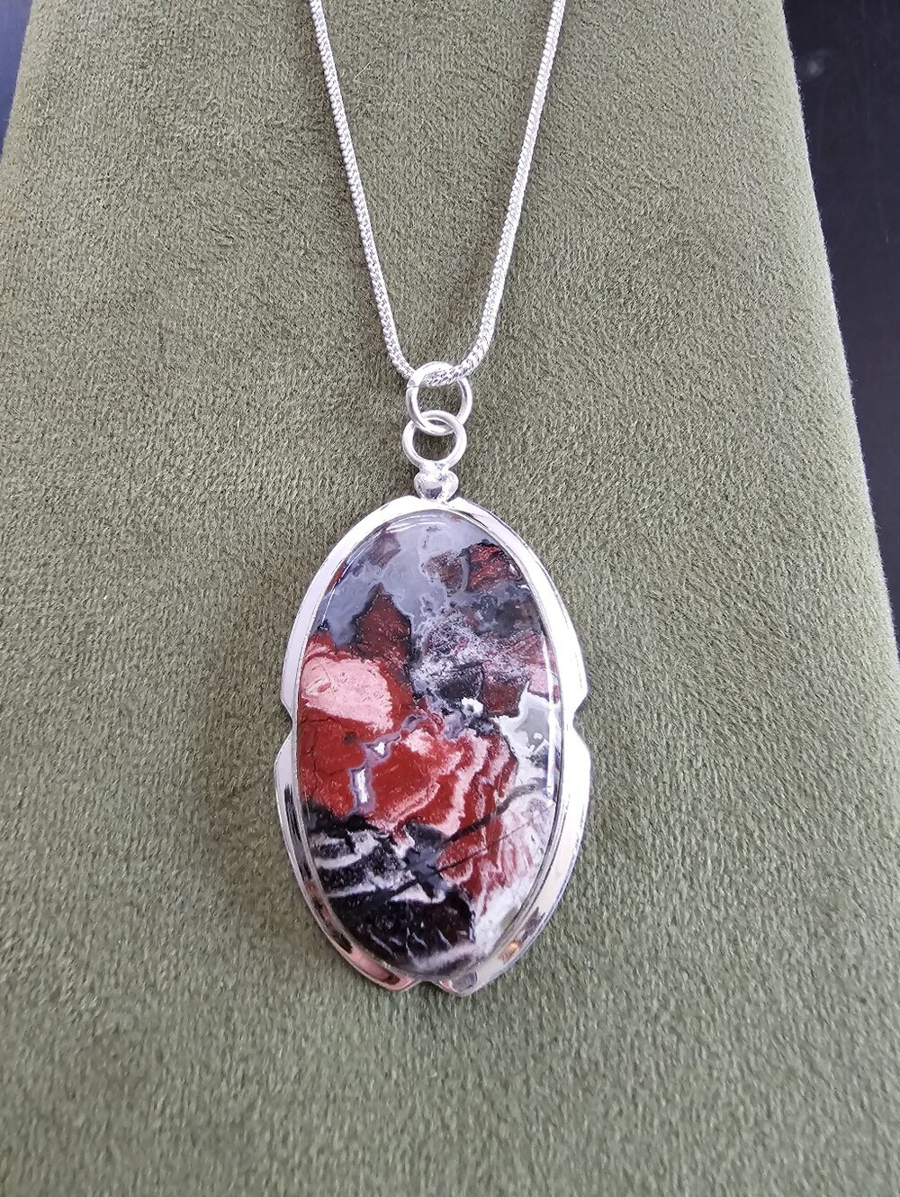 Silver Plated Pendant Necklace